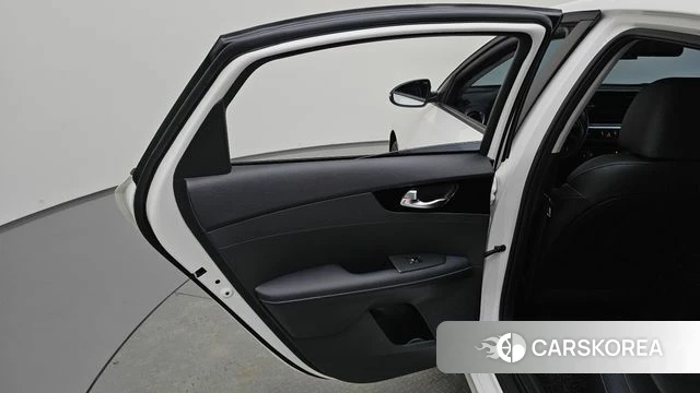 Kia The New K3 2nd generation id 4230917 из Кореи 17