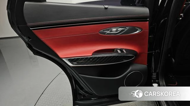 Genesis GV70 id 4572824 из Кореи 17
