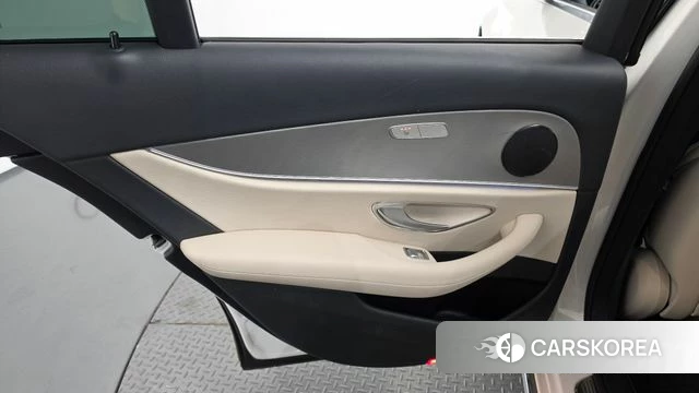Mercedes-Benz E-Class W213 id 4781249 из Кореи 17