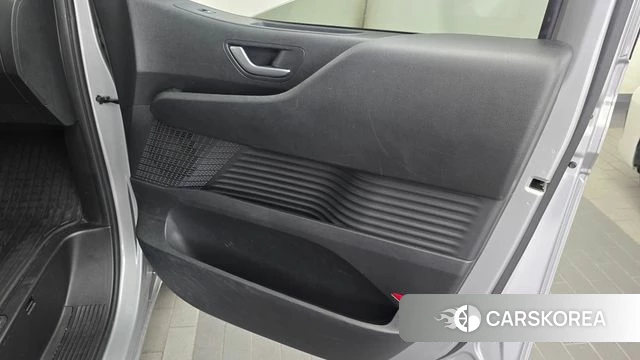 Hyundai Staria id 4500107 из Кореи 17