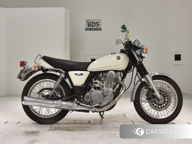 Проданный Yamaha SR 400 2014 из Японии