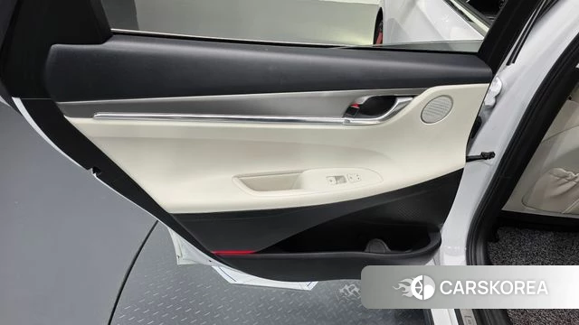 Hyundai The New Grandeur IG Hybrid id 4434122 из Кореи 17