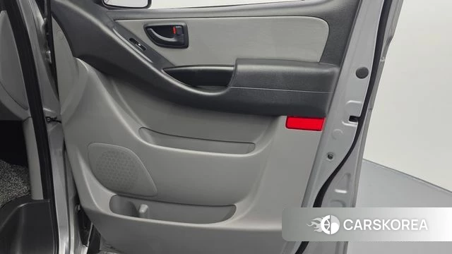 Hyundai The New Grand Starex id 4587533 из Кореи 17