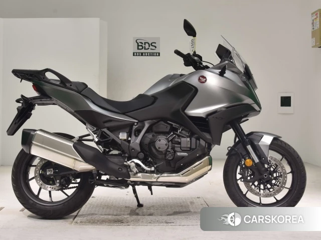 Проданный Honda NT1100 2024 из Японии