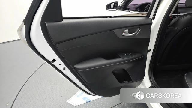 Kia Come New K3 id 4587361 из Кореи 17