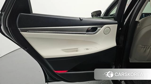 Hyundai The New Grandeur IG Hybrid id 4249434 из Кореи 17