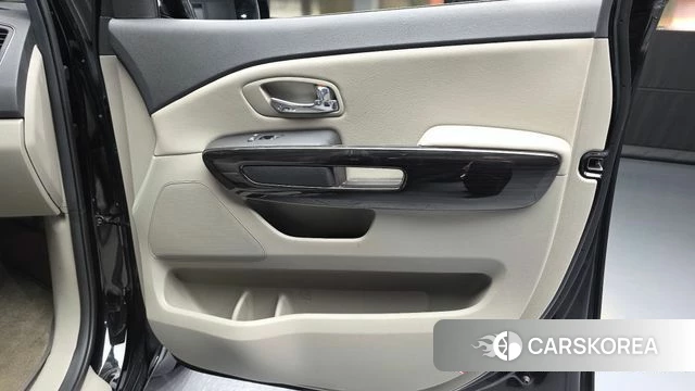 Kia The New Carnival id 4693584 из Кореи 17