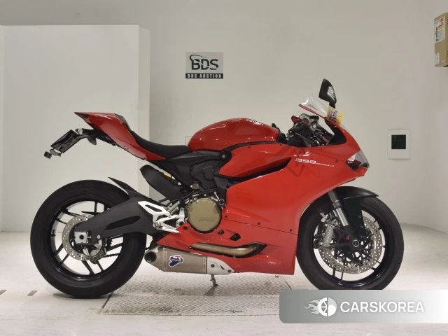 Проданный Ducati 899 PANIGALE 2013 из Японии