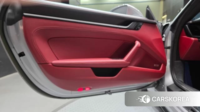 Porsche 911(992) id 4880342 из Кореи 17