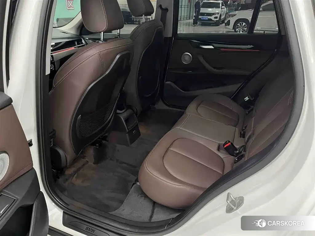 BMW X1 id 4617063 из Китая 17