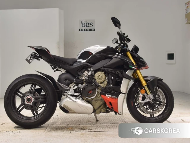 Проданный Ducati STREETFIGHTER V4 SP2 2023 из Японии