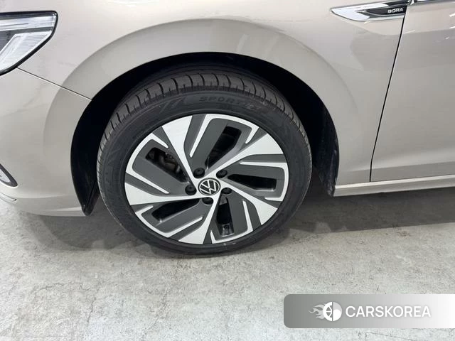 Volkswagen Bora id 4238964 из Китая 17