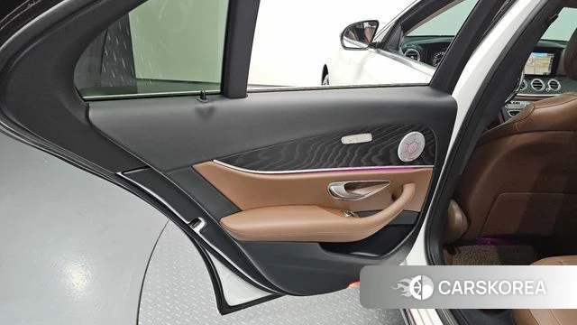 Mercedes-Benz E-Class W213 id 4755235 из Кореи 17
