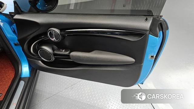 Mini Cooper S id 4430407 из Кореи 17