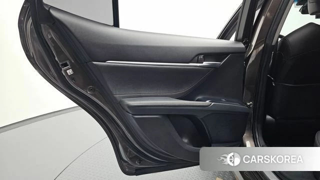 Toyota Camry (XV70) id 4536759 из Кореи 17
