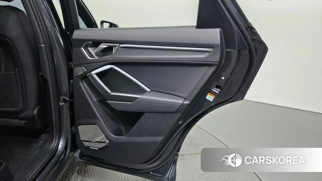 Audi Q3 (F3) id 4409173 из Кореи 17