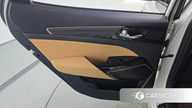 Kia K7 Premier Hybrid id 4882306 из Кореи 17