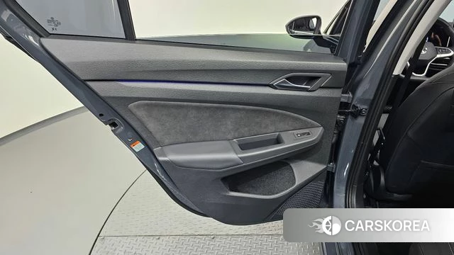 Volkswagen Golf 8th Generation id 4499487 из Кореи 17
