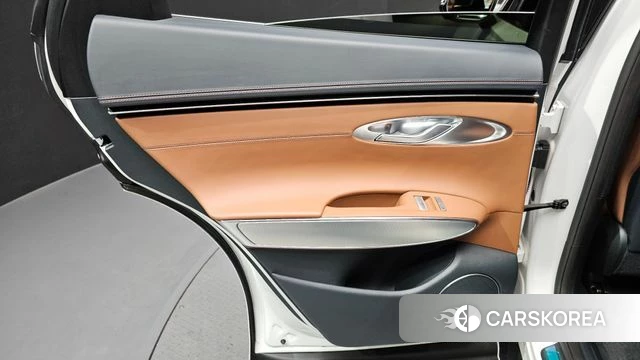 Genesis GV70 id 4223813 из Кореи 17