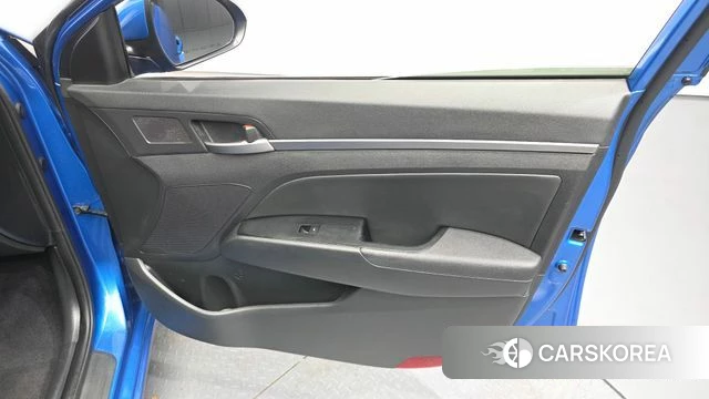 Hyundai Avante AD id 4568709 из Кореи 17