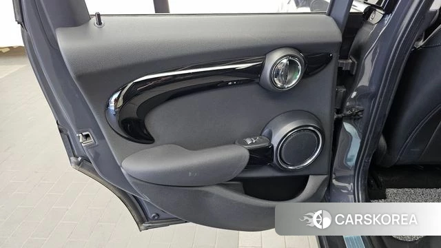 Mini Cooper S id 4770639 из Кореи 17