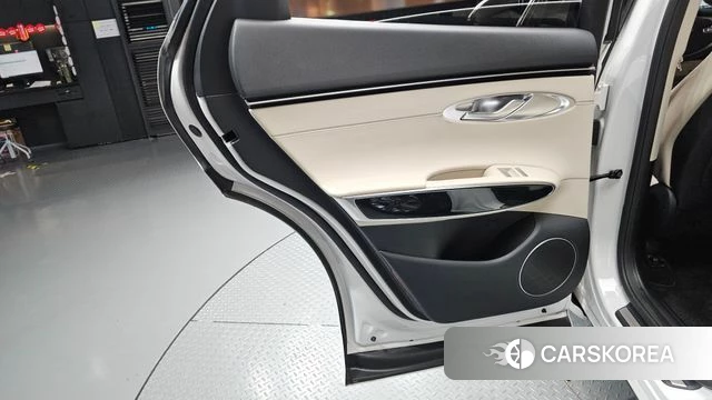 Genesis GV70 id 4656751 из Кореи 17