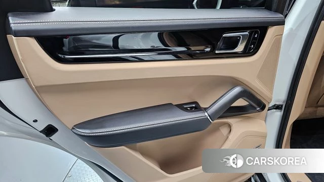 Porsche Cayenne (PO536) id 4688661 из Кореи 17