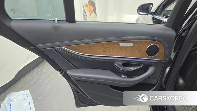 Mercedes-Benz E-Class W213 id 4543066 из Кореи 17