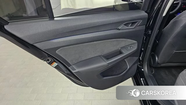 Volkswagen Golf 8th Generation id 4201004 из Кореи 17