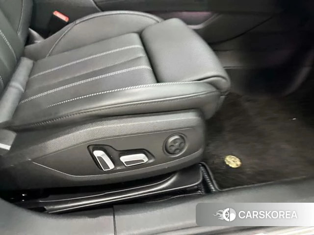 Audi A4L id 4254201 из Китая 17