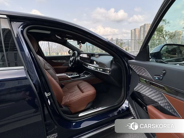 BMW 7 series id 4265478 из Китая 17