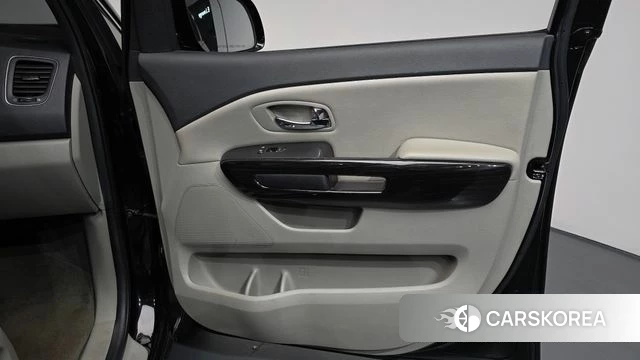 Kia The New Carnival id 4937490 из Кореи 17