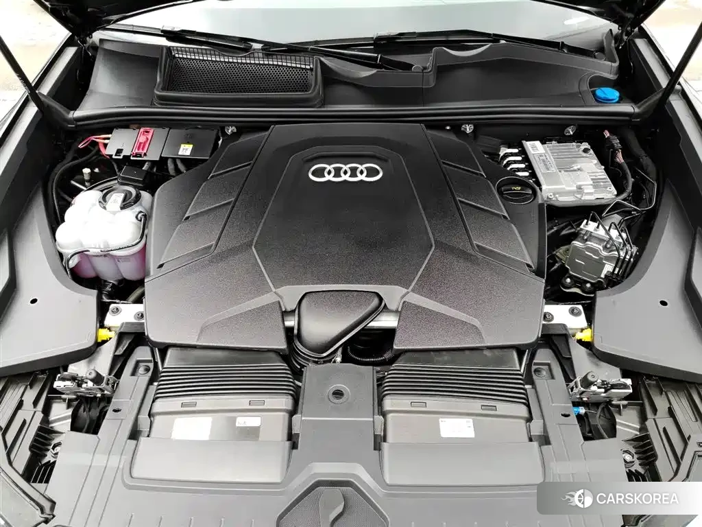 Audi Q8 id 4659791 из Китая 17