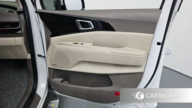 Kia The New Carnival 4th Generation id 4432876 из Кореи 17