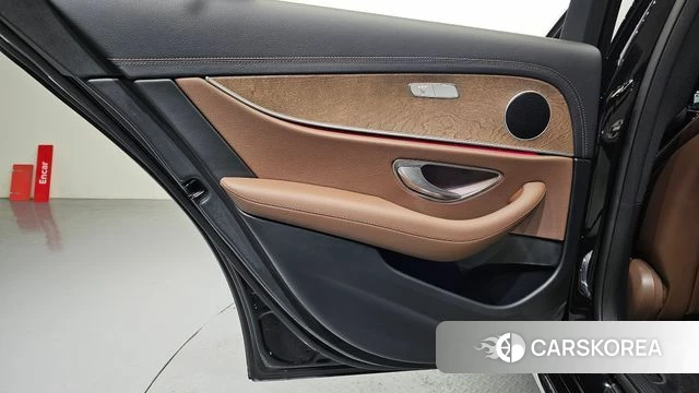Mercedes-Benz E-Class W213 id 4549744 из Кореи 17