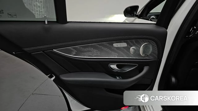 Mercedes-Benz E-Class W213 id 4223234 из Кореи 17