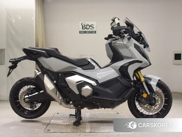 Проданный Honda X-ADV 750 2022 из Японии
