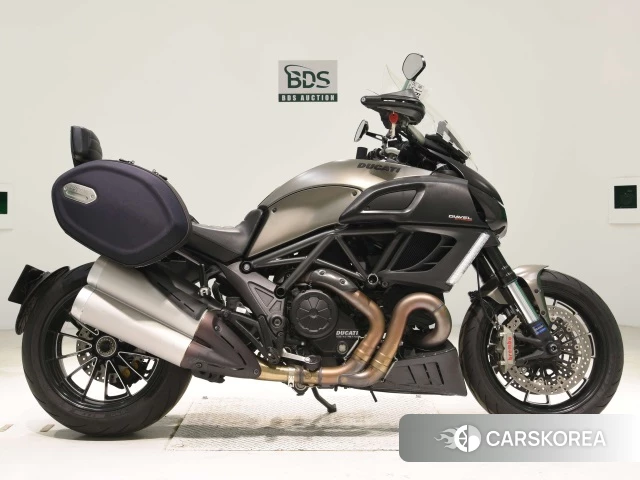 Проданный Ducati DIAVEL STRADA 2013 из Японии, фото 2