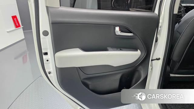 Kia The New Kia Ray EV id 4474537 из Кореи 17