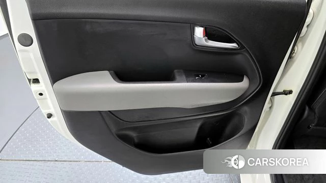 Kia The New Ray id 4376481 из Кореи 17