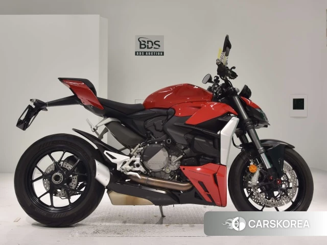 Проданный Ducati STREETFIGHTER V2 2022 из Японии