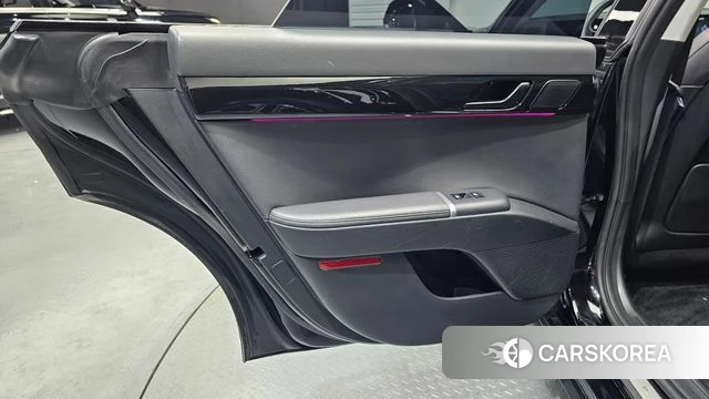 Hyundai Grandeur (GN7) id 4292721 из Кореи 17