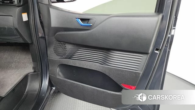 Hyundai Staria id 4280358 из Кореи 17