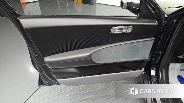 Hyundai Ionic 6 id 4560670 из Кореи 17