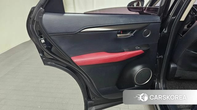 Lexus NX300h id 4396346 из Кореи 17