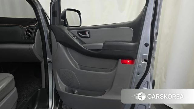 Hyundai The New Grand Starex id 4900734 из Кореи 17