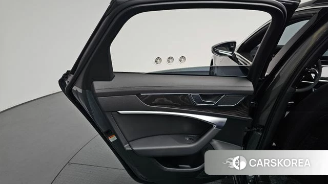 Audi A6 (C8) id 4481451 из Кореи 17