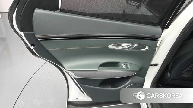 Genesis GV70 id 4697384 из Кореи 17