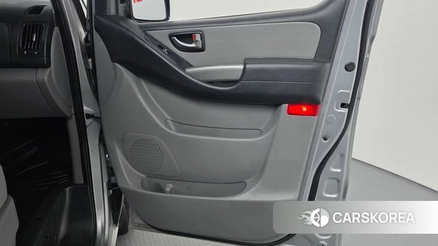 Hyundai The New Grand Starex id 4490833 из Кореи 17