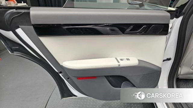 Hyundai Grandeur (GN7) id 4494184 из Кореи 17